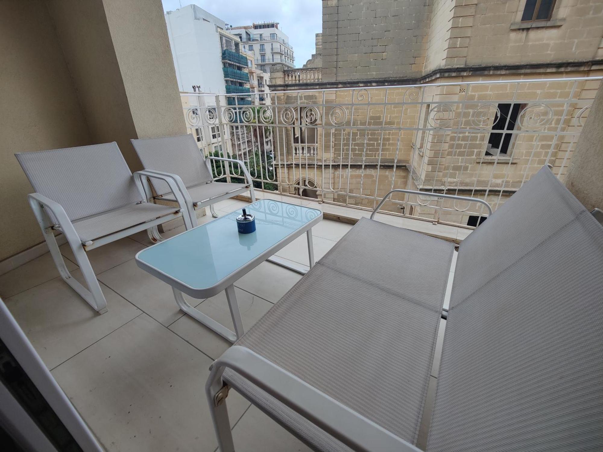 Central Modern Sliema 2 Bedroom Apartment ภายนอก รูปภาพ